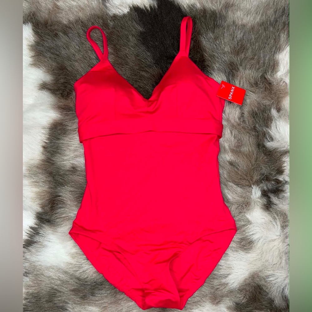NWT SPANX one piece swimsuit in stunning Hibiscus 50129R